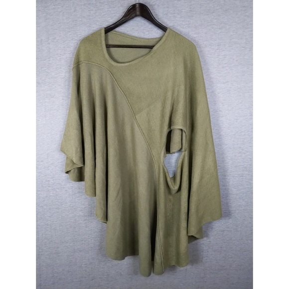 🎅🏻 3/$50 Look by M the Convertible Shawl Vest - Picture 10 of 16